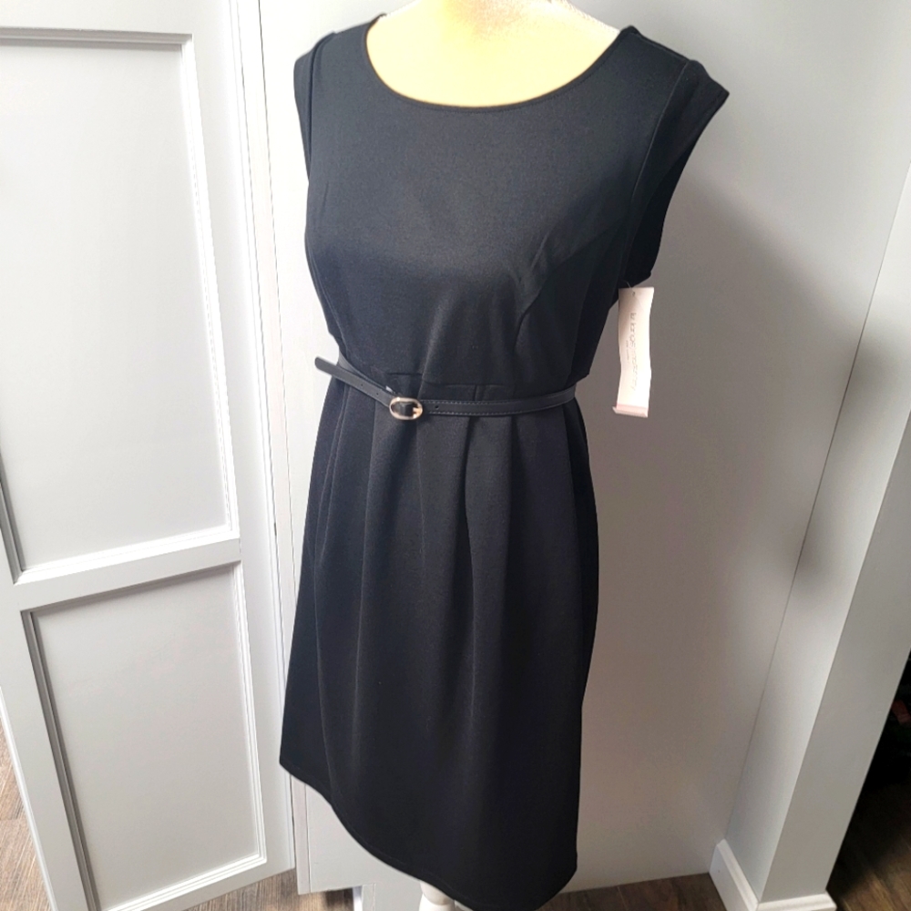 Liz Lange Maternity Black Cap Sleeve SS Sheath Ponte Dress With Belt Small